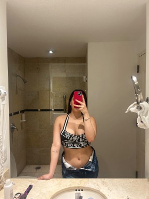 Anali Guajardo Photo #2