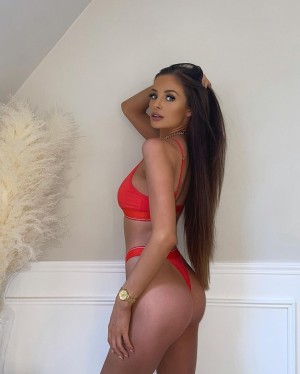 Briony Gorton Photo #26