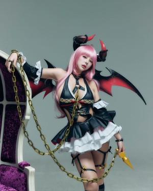 Luda Glamorous Photo #19