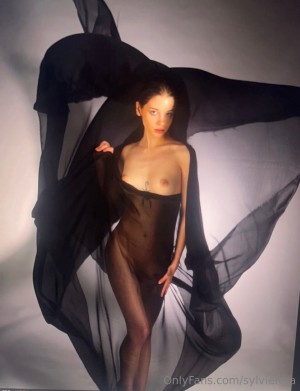 Sylvie Feral Photo #17