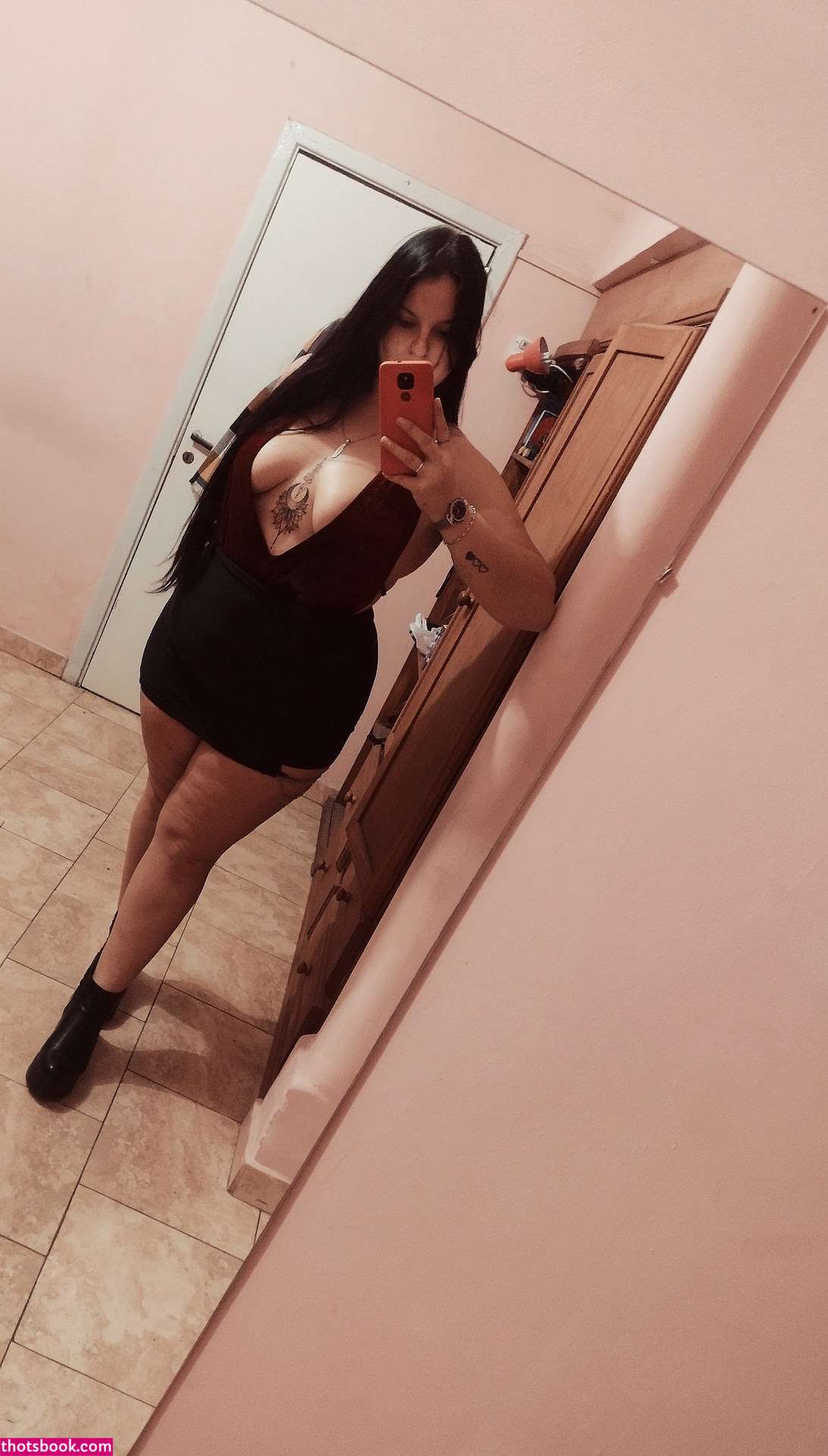 Valen Ferrari Photo #9