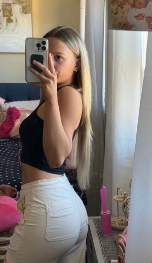 Adora Nicole Photo #18