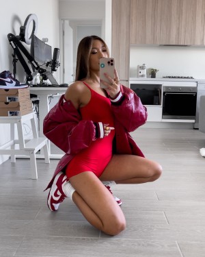 Jennifer Chong Photo #10