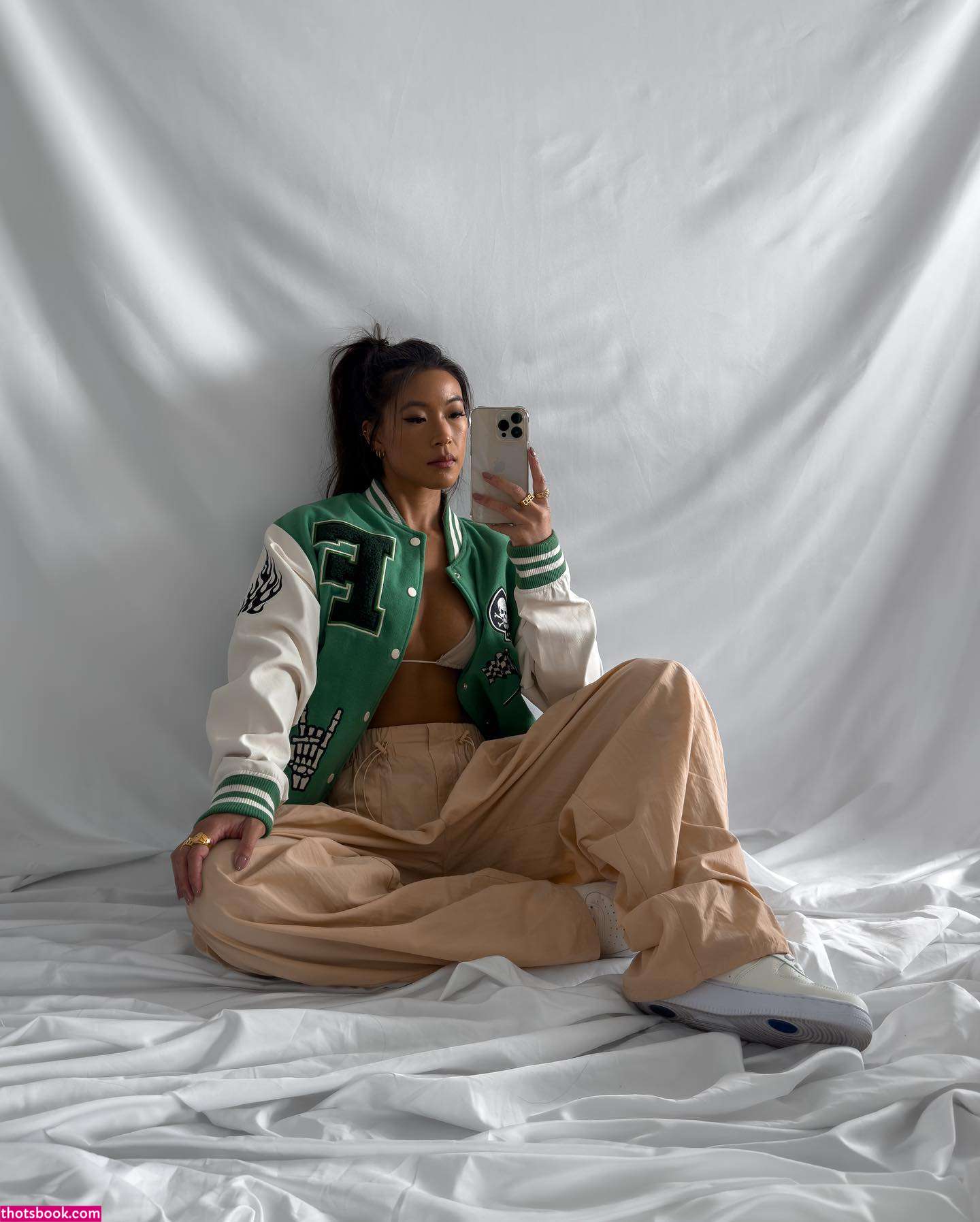 Jennifer Chong Photo #27