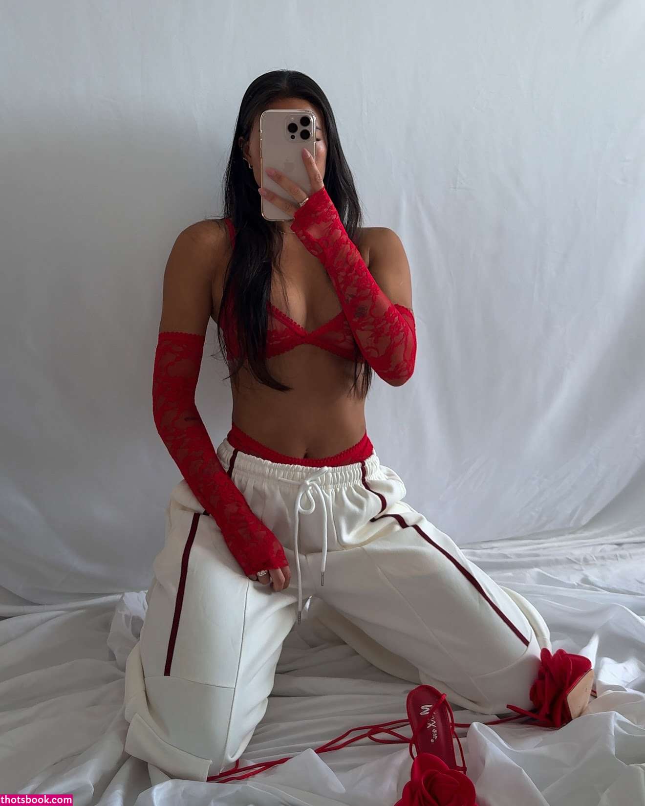 Jennifer Chong Photo #46