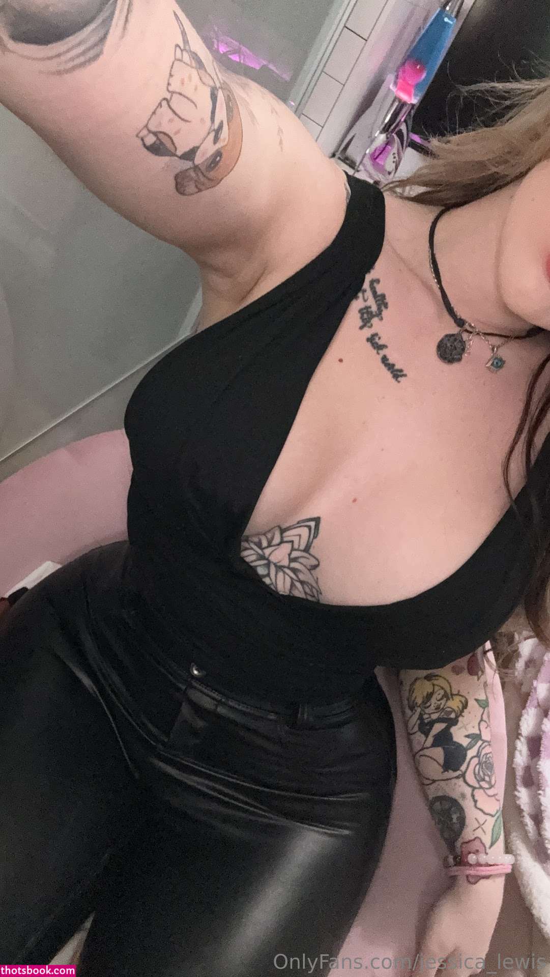 Jessica Lewis Photo #18