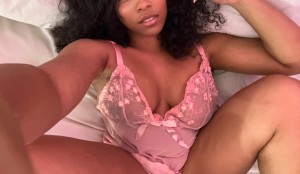 Kittenthatkries Photo #3