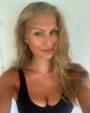 Michelle Czaja Photo #8