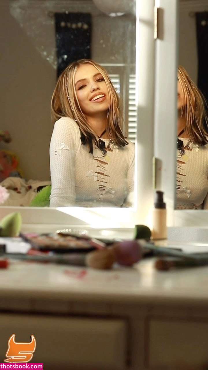 Salem Ilese Photo #26