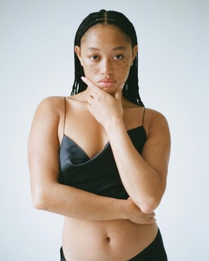 Salem Mitchell Photo #15