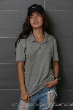 Alejandra Gomez Photo #19