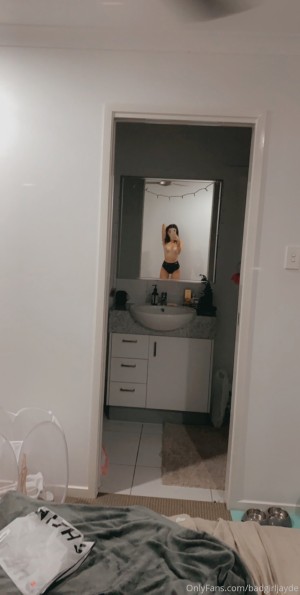 Badgirljayde Photo #8