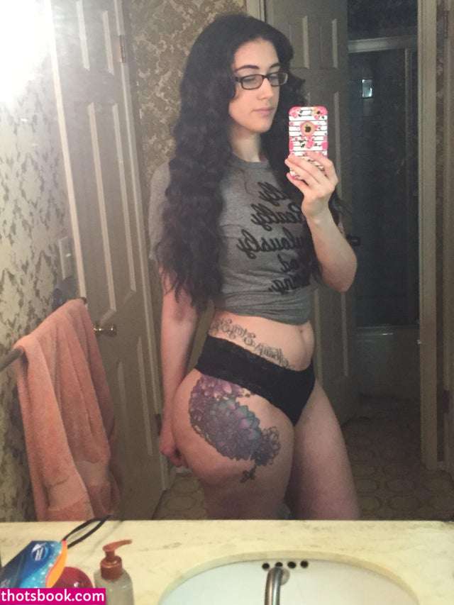 sarahexposed Photo #17