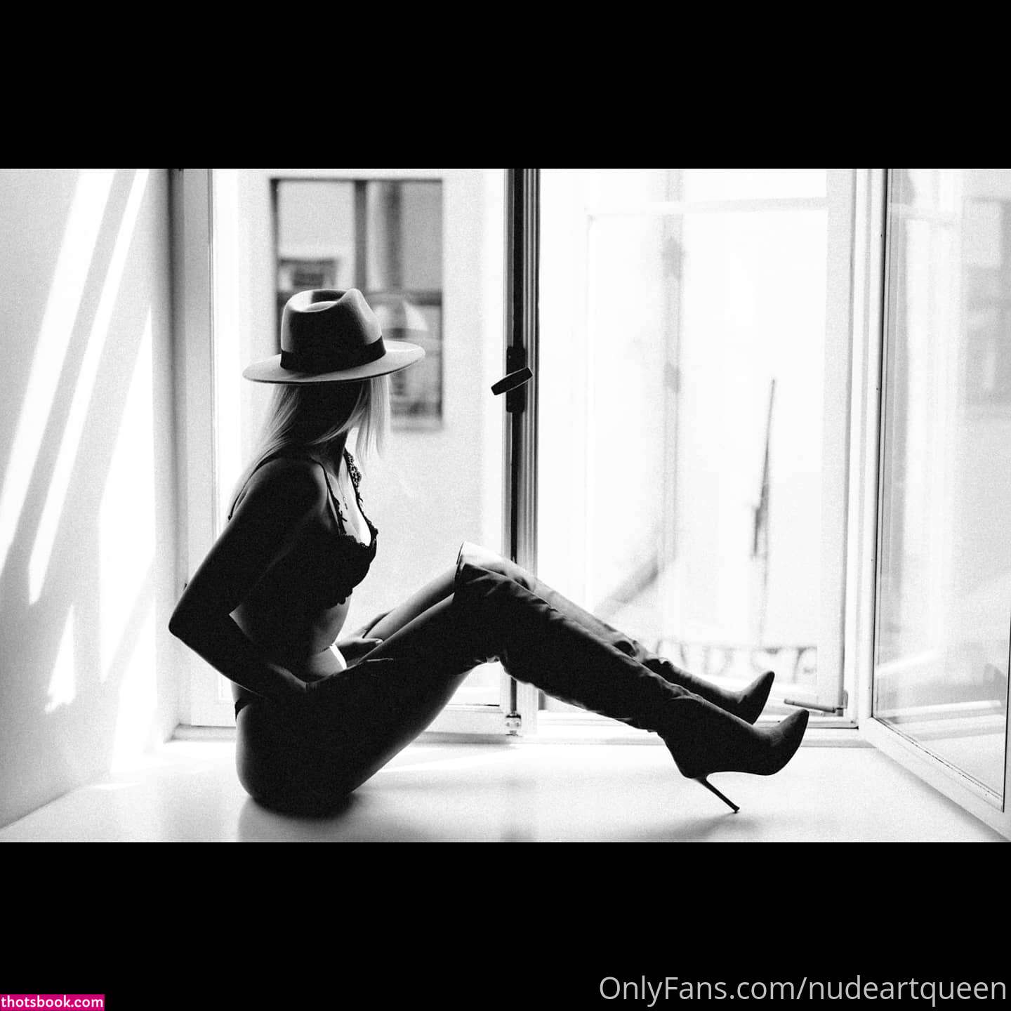 Nudeartqueen Photo #17