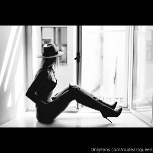 Nudeartqueen Photo #17