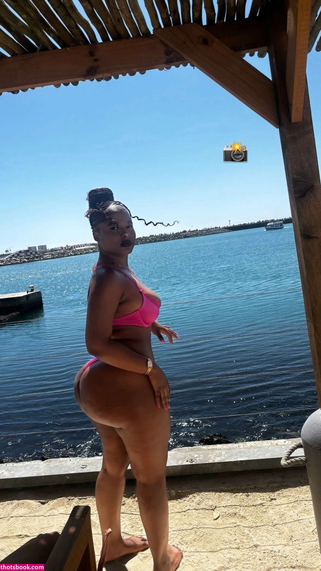 Octavia Sawyer Photo #6