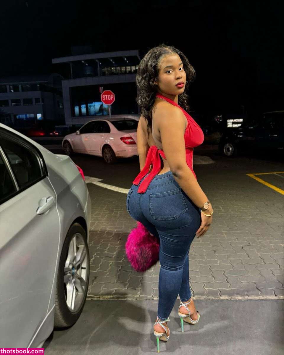 Octavia Sawyer Photo #20