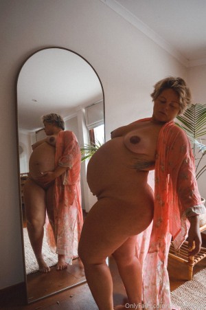 tallulahmoon Photo #6