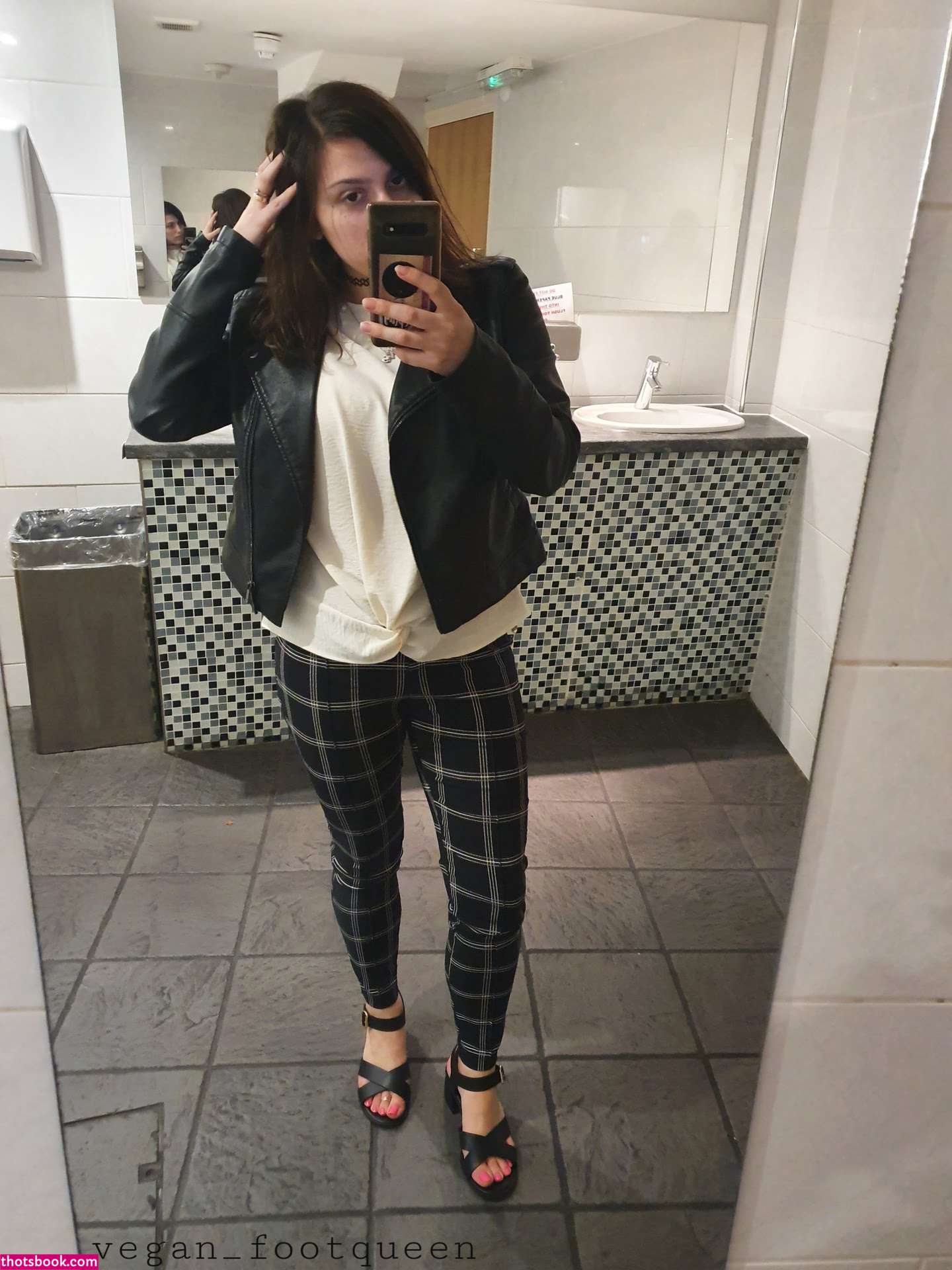 Vegan footqueen Photo #17