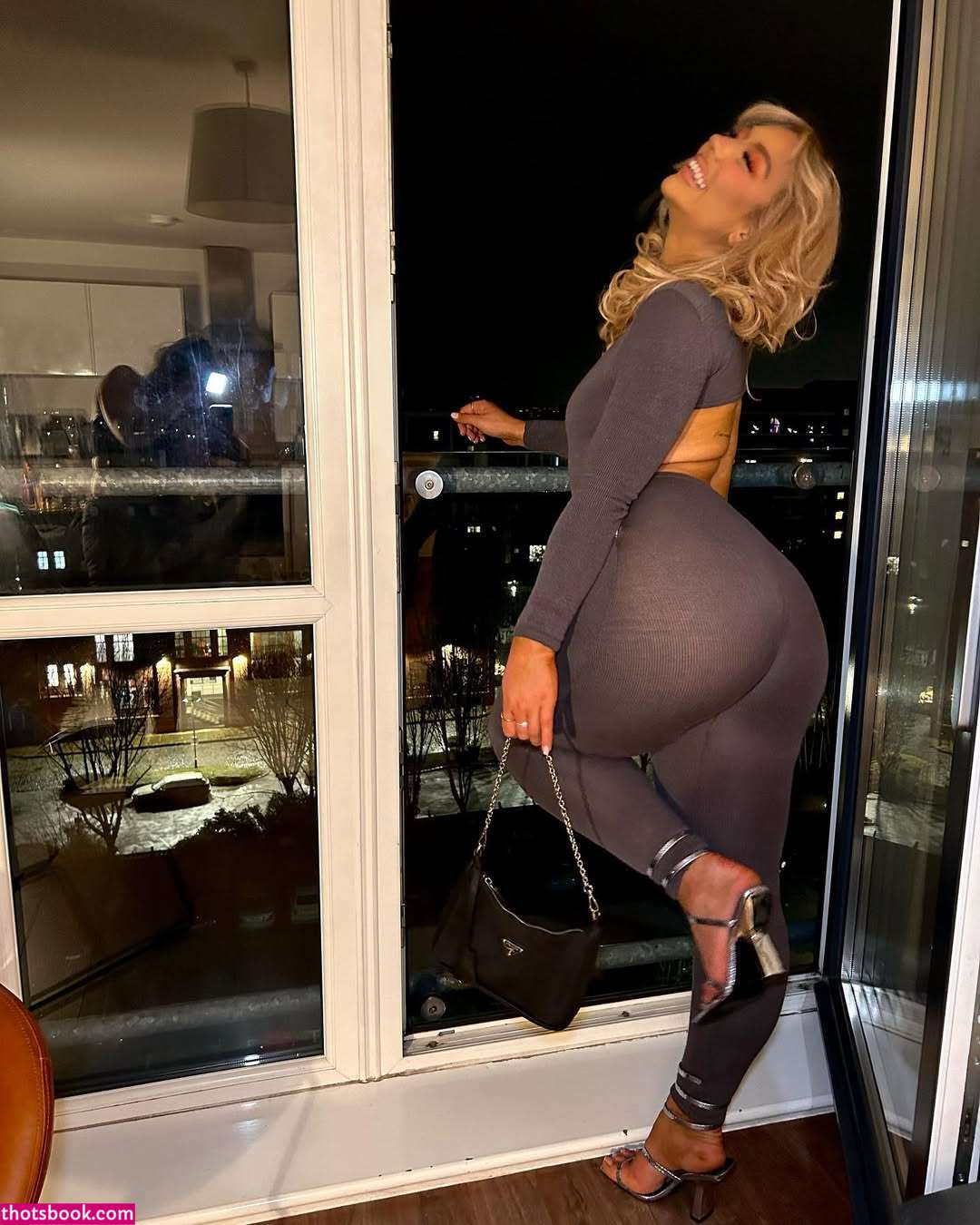 Francesca Bennett Photo #17