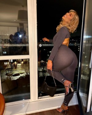 Francesca Bennett Photo #17