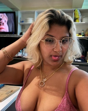 Jhanavi Kissumirri Photo #9