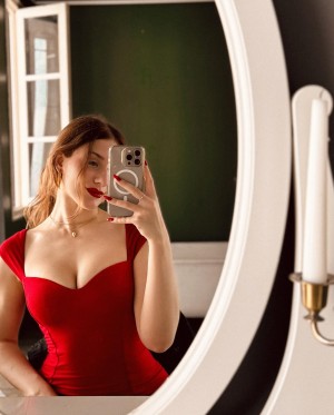 Paula Sanchiz Photo #2