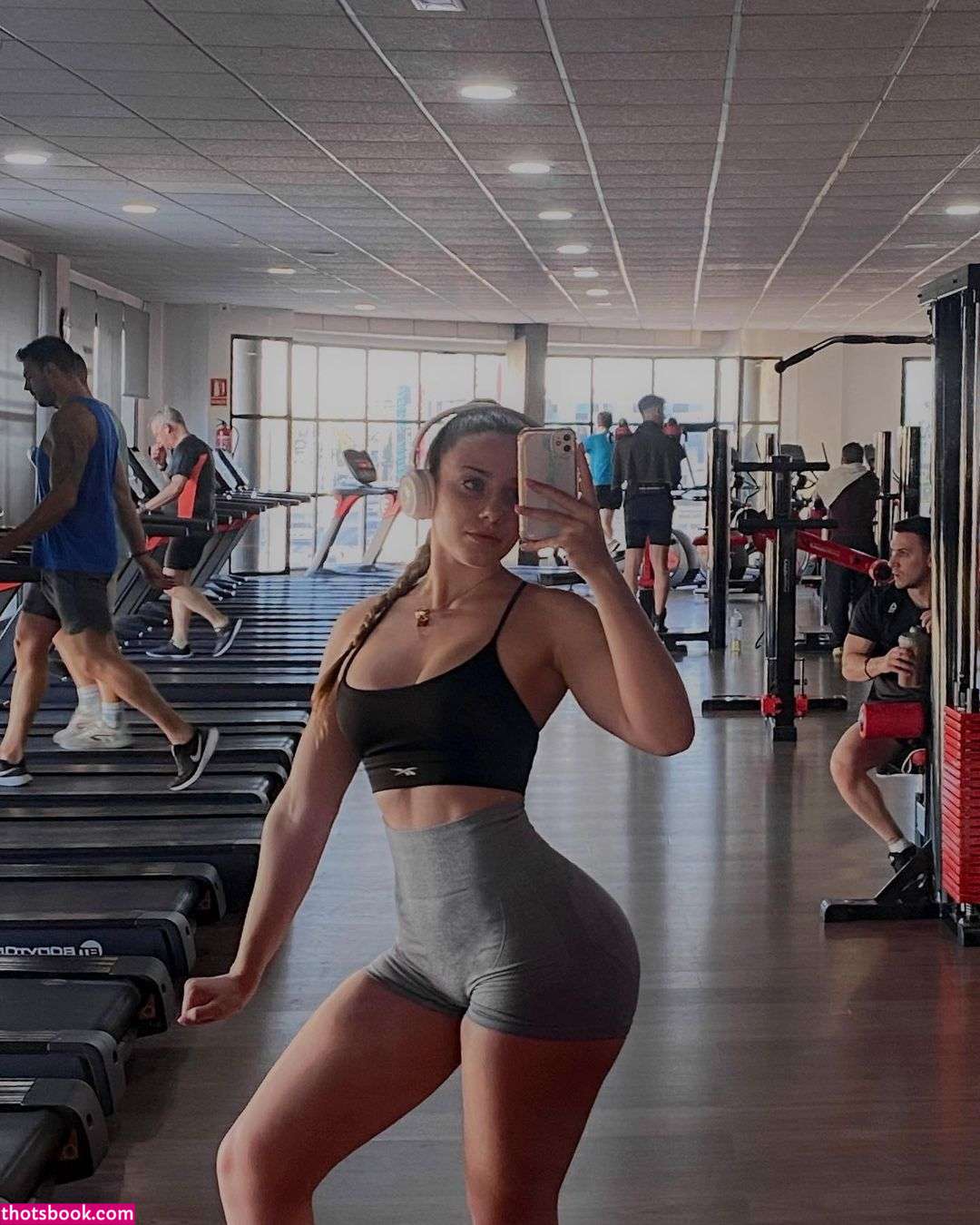 Paula Sanchiz Photo #29