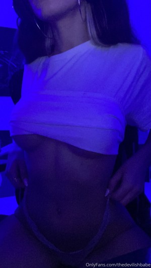 thedevilishbabe Photo #22