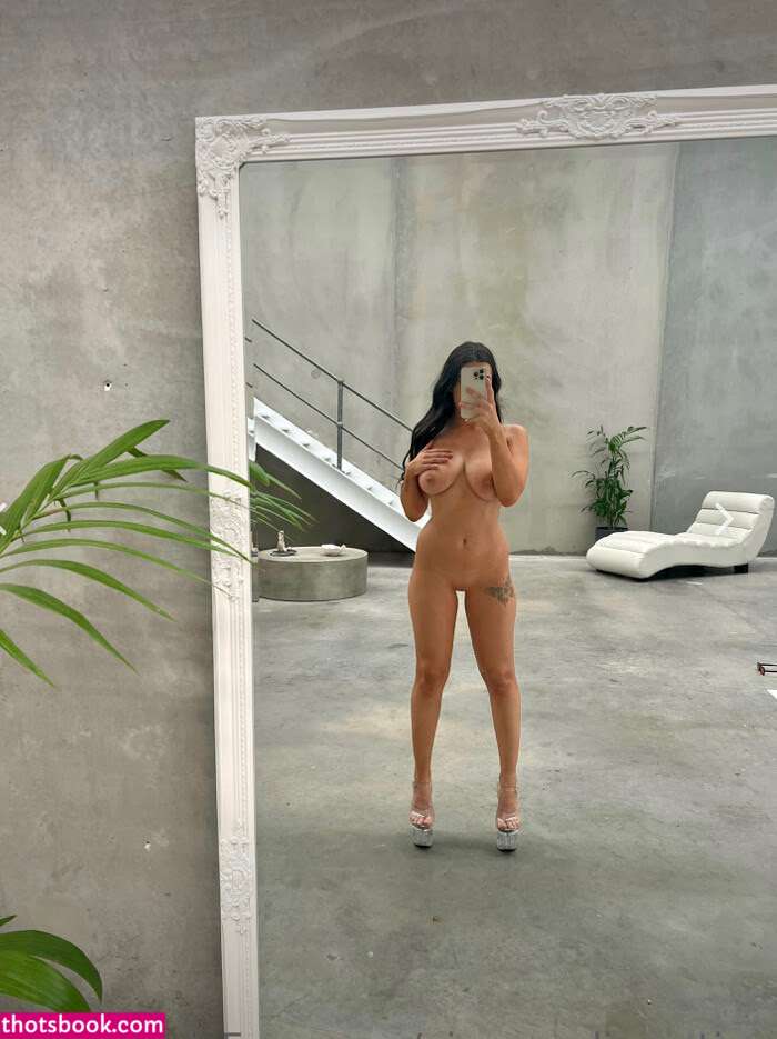 thisisscarlettt Photo #9