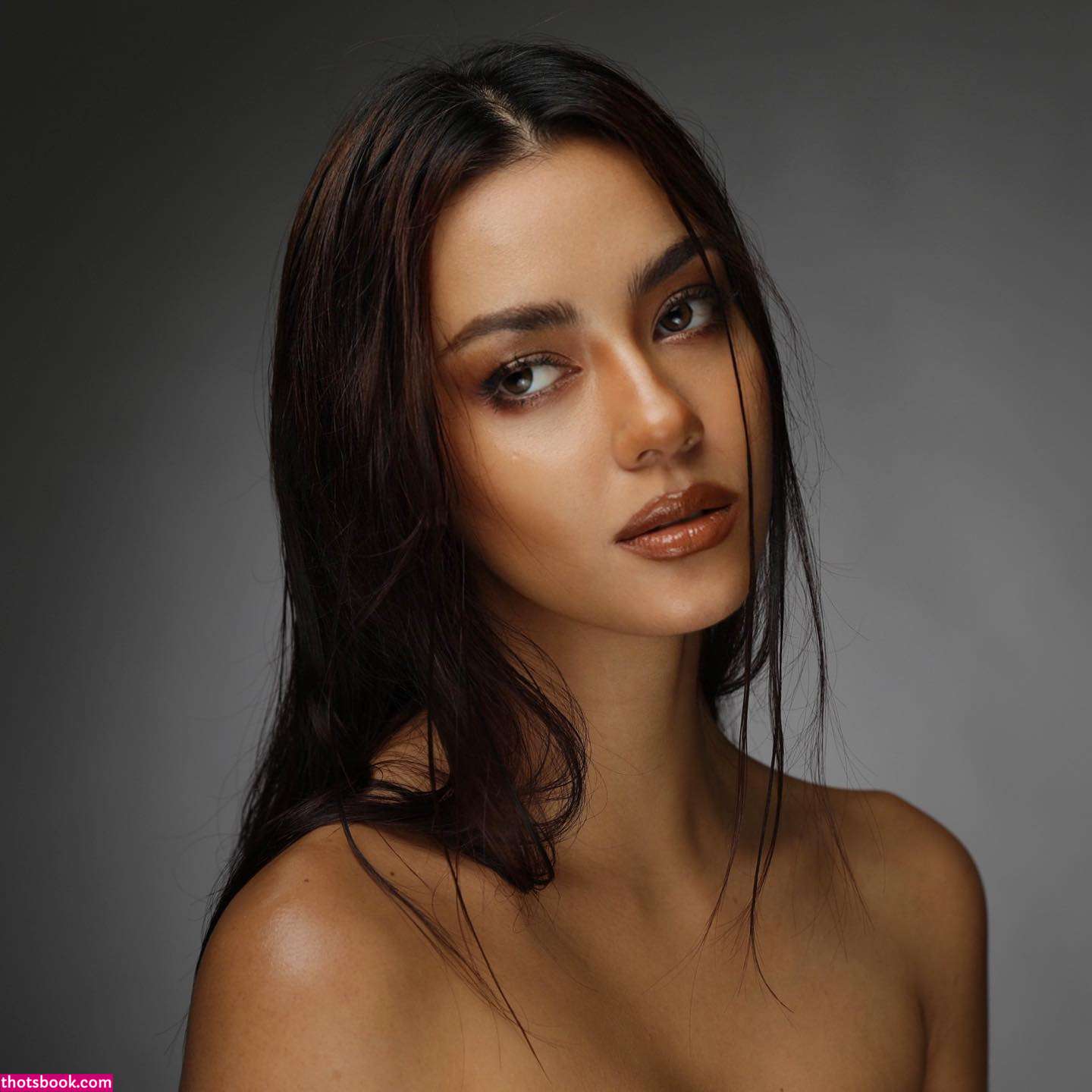 Amanda Obdam Photo #6