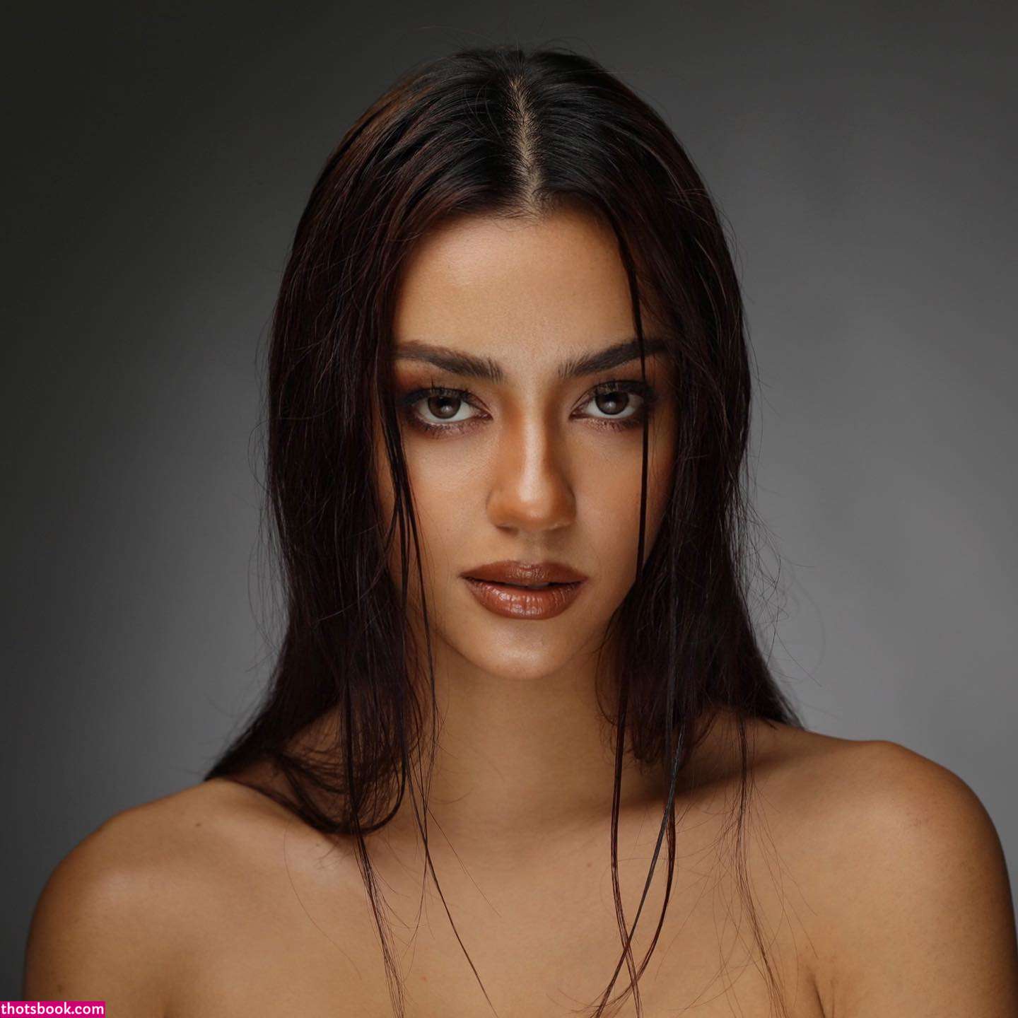 Amanda Obdam Photo #7