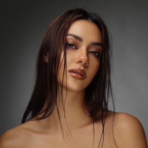 Amanda Obdam Photo #5