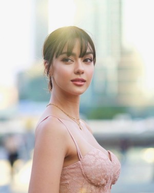 Amanda Obdam Photo #11