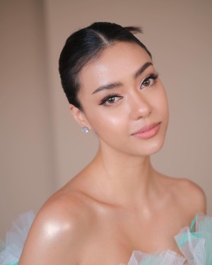 Amanda Obdam Photo #13