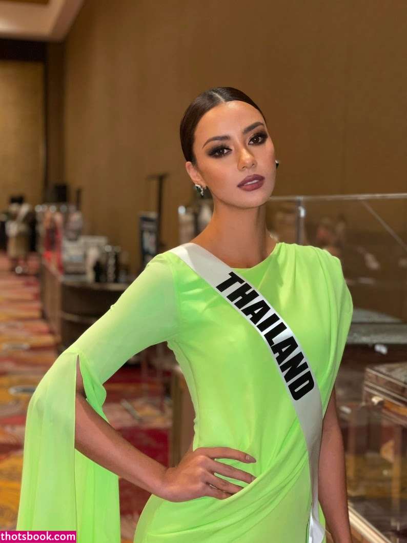 Amanda Obdam Photo #30