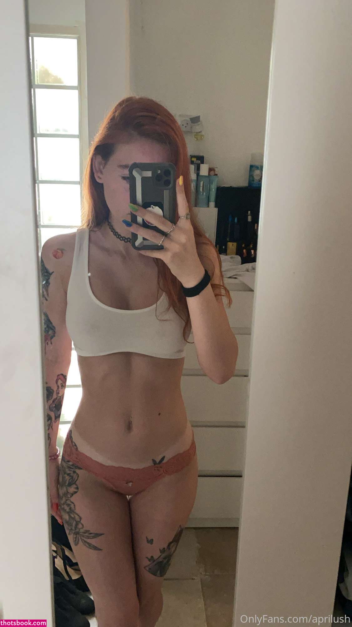 April Harel Photo #8