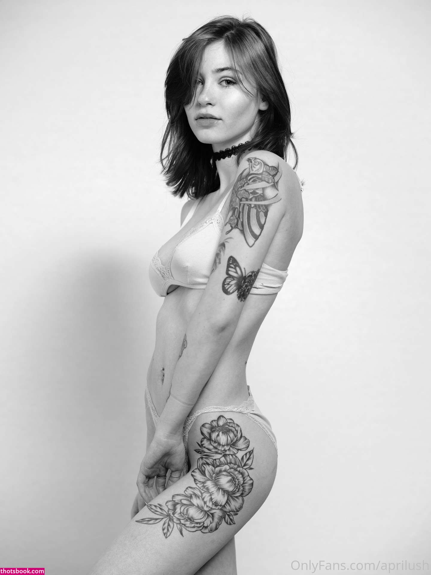 April Harel Photo #19