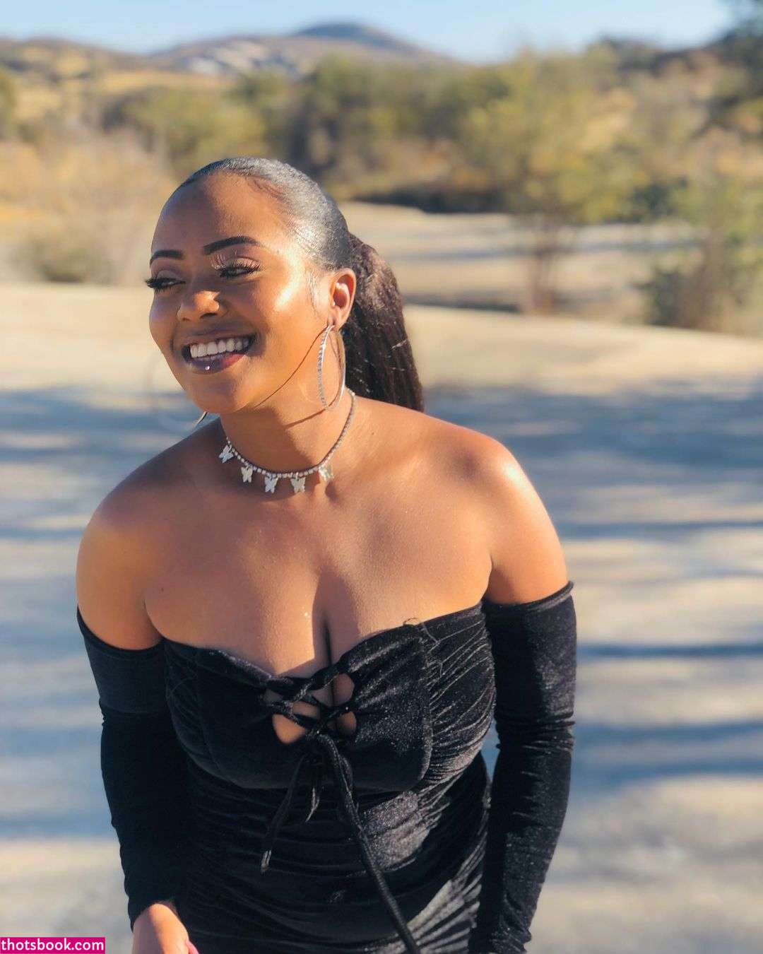 Bella Batista Photo #19