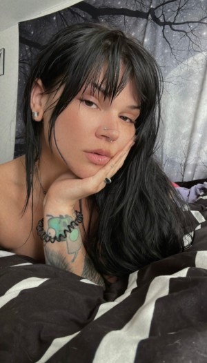 horrorwh0re Photo #10