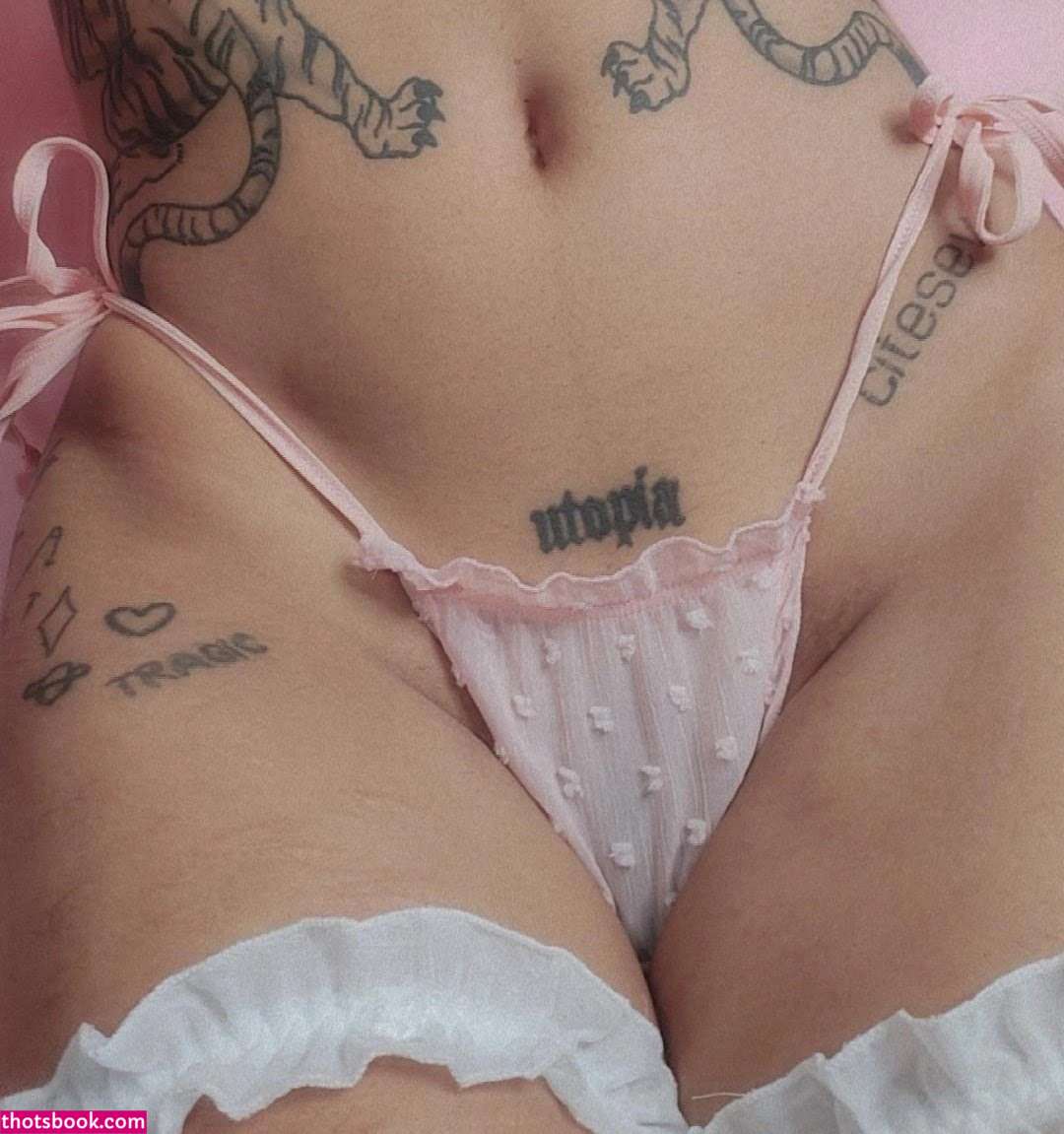 Nico Robin Photo #13