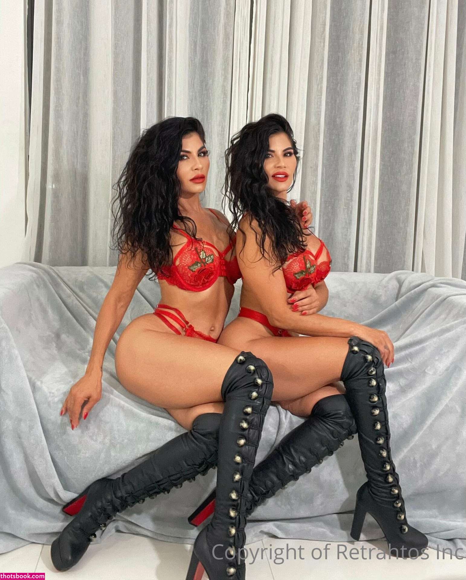 twinsmaimai Photo #25