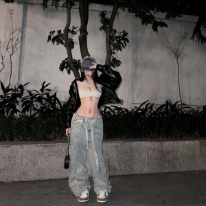 Veronica Lucifer Photo #4