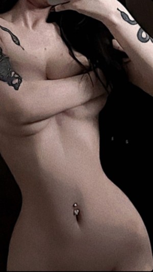 Veronica Lucifer Photo #11