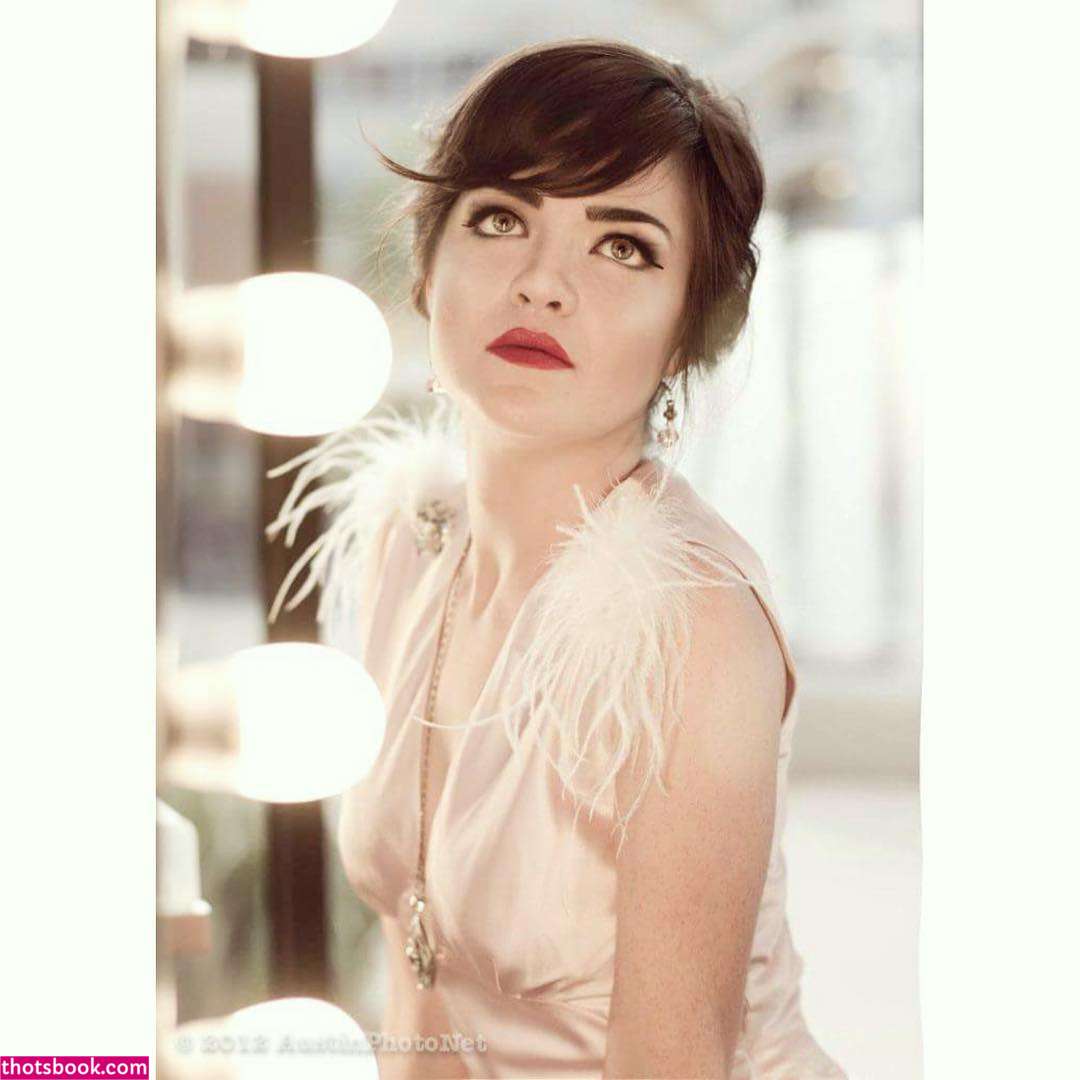 Bluegoesmew Photo #19