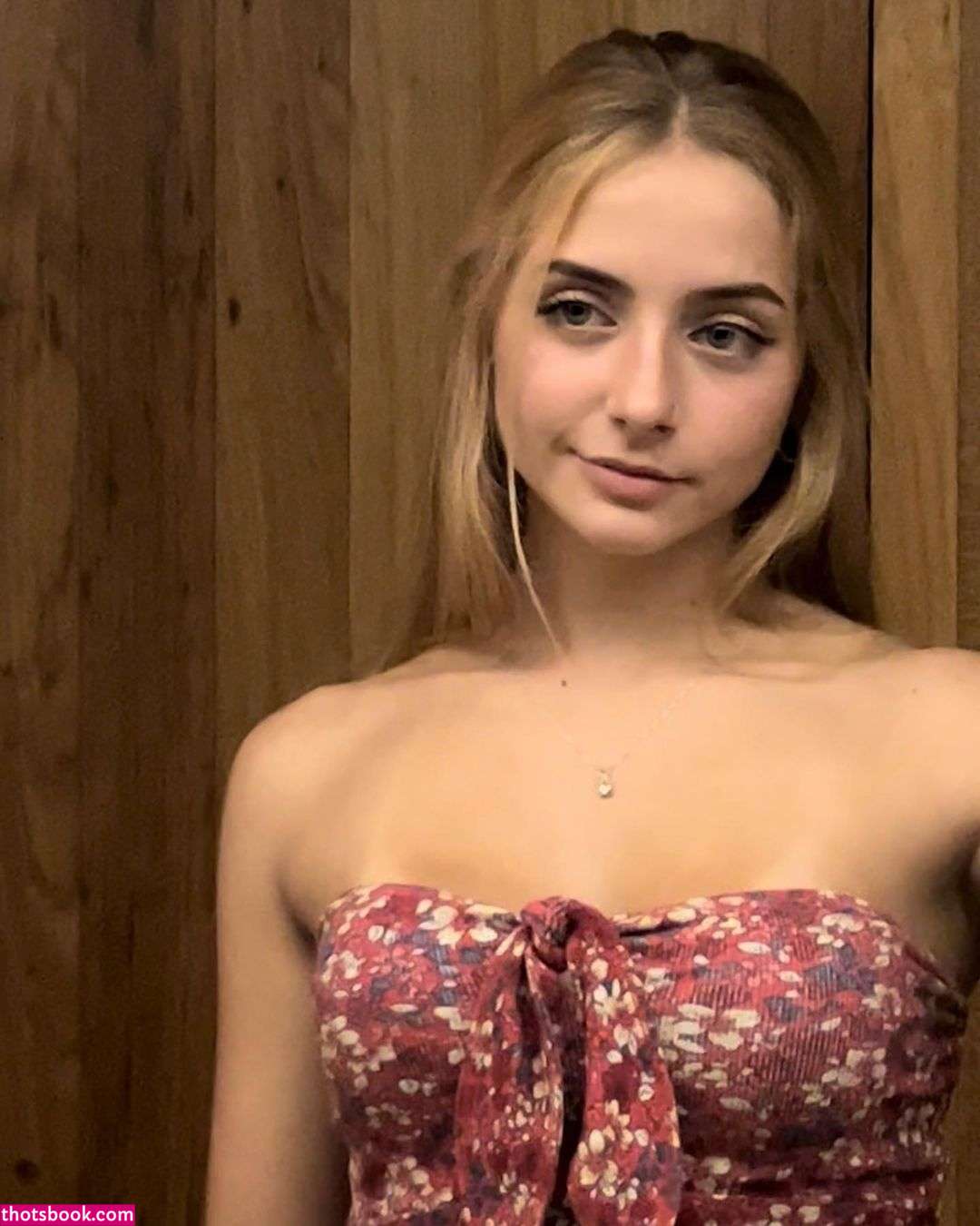 Julie Remoissenet Photo #4