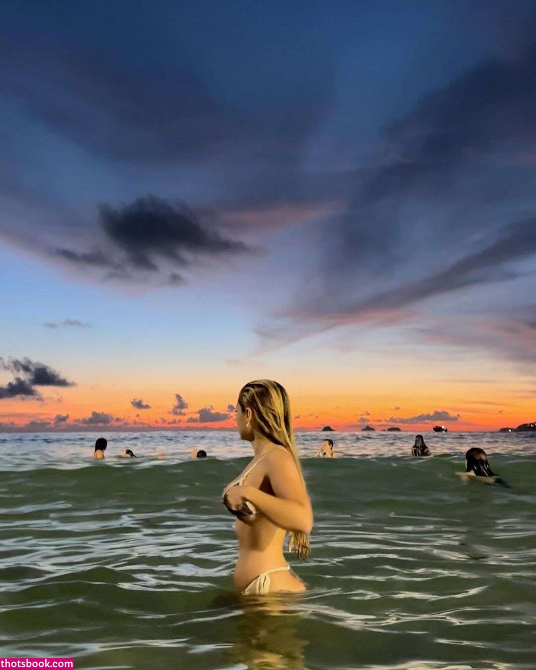 Julie Remoissenet Photo #16