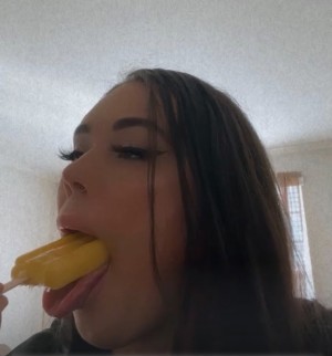 Lauren Allen Photo #14