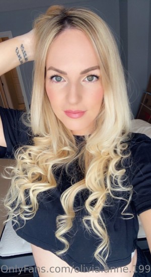 Olivia Anne 1990 Photo #34