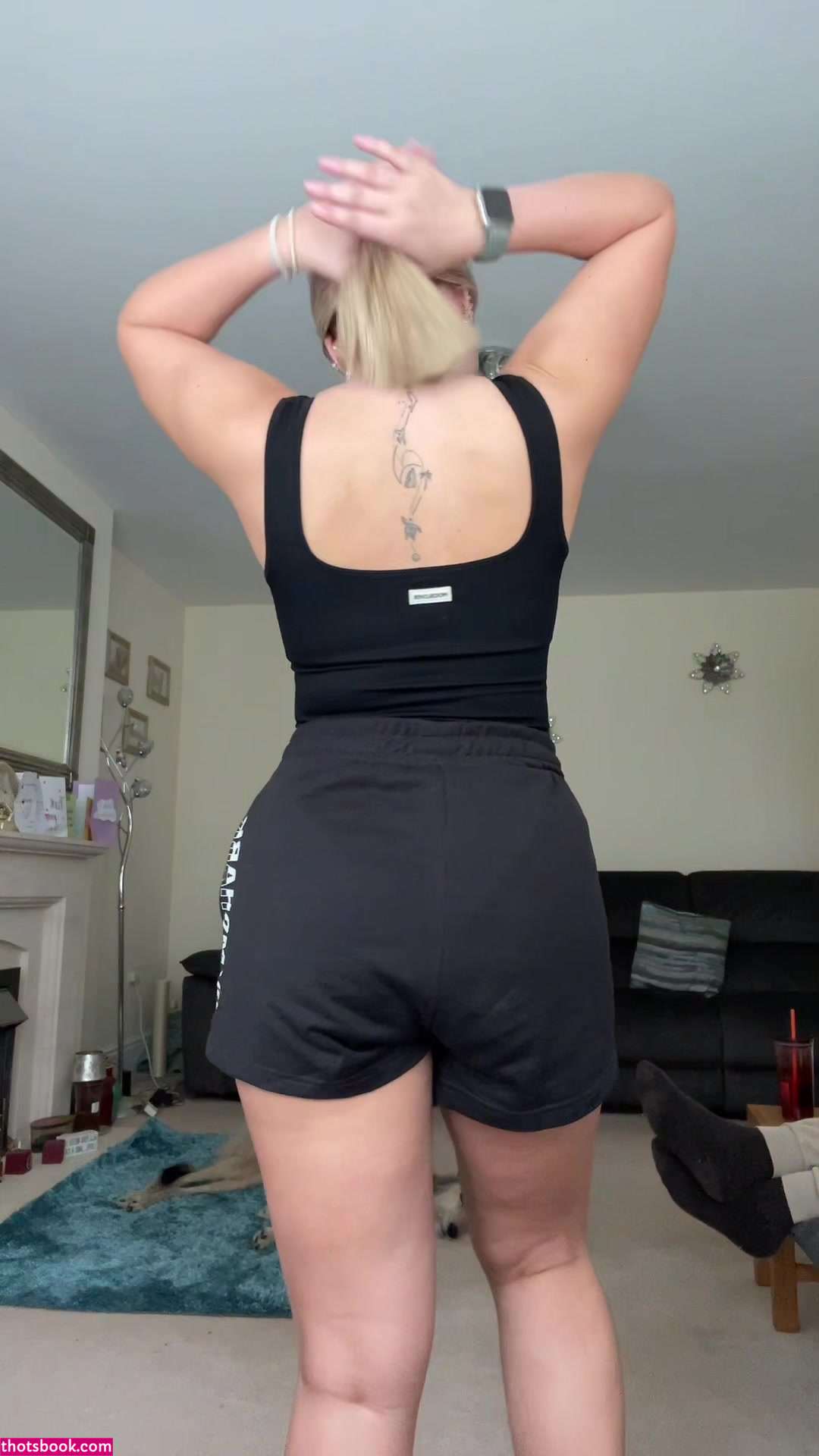 Robyn Emily Photo #1